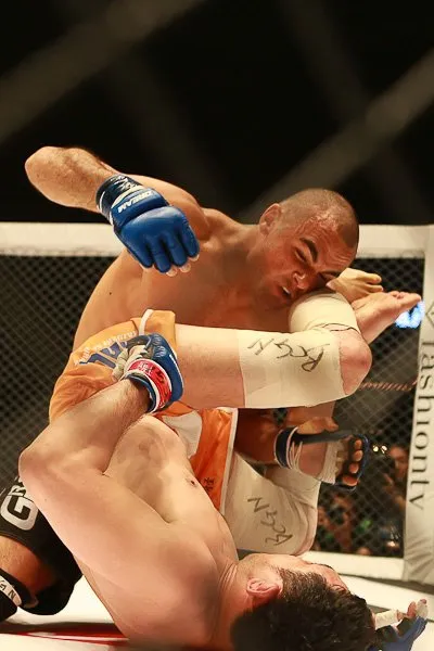 Ralek Gracie competing in a professional MMA bout
